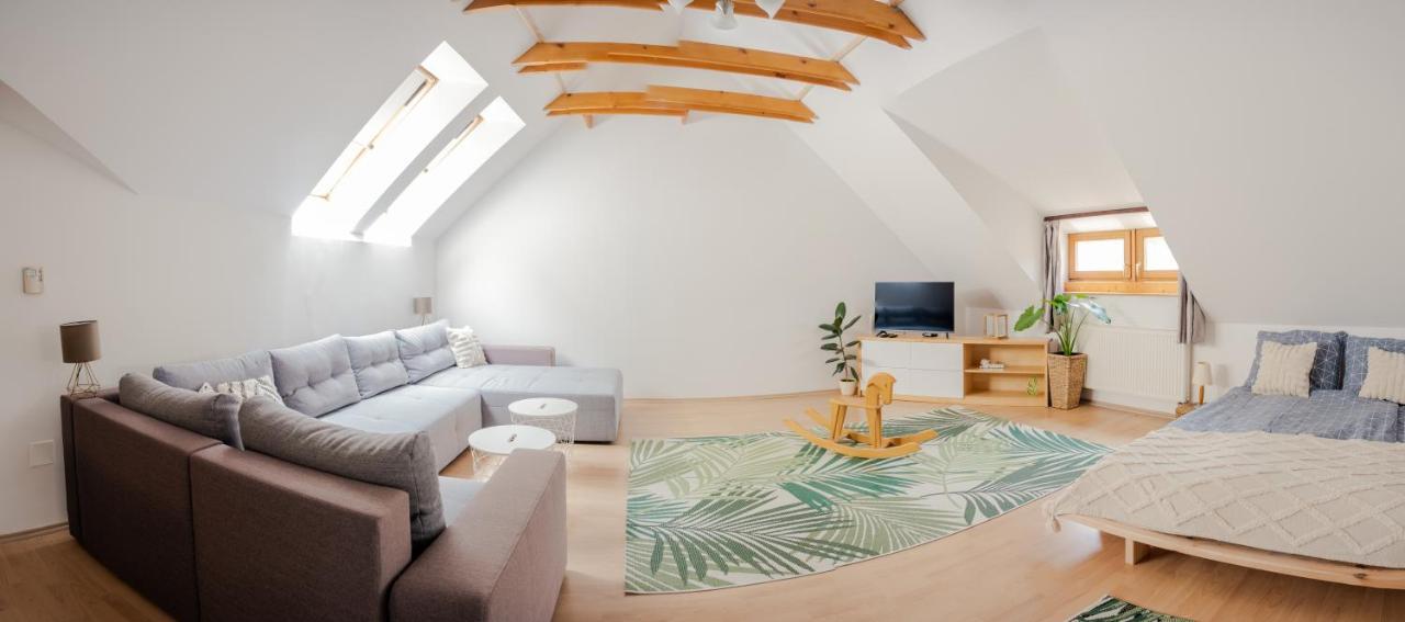 Veszprém Sziklai Apartman מראה חיצוני תמונה
